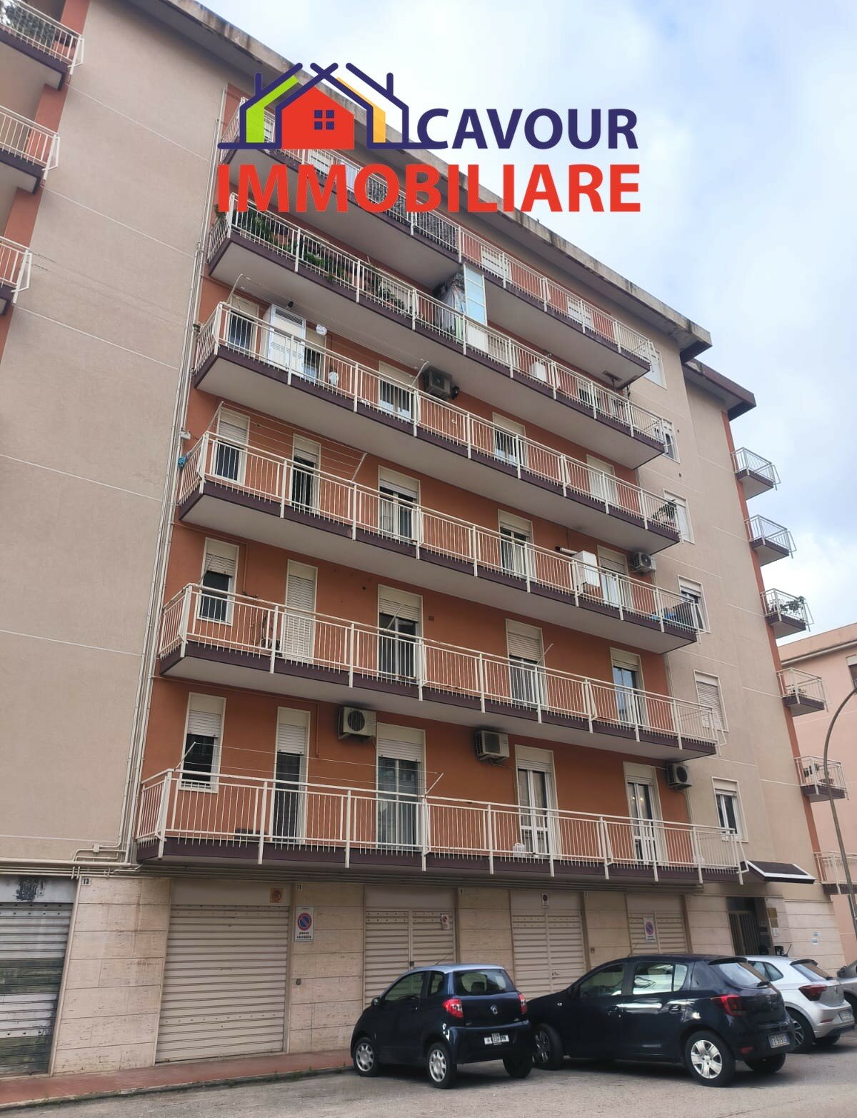 Ampio Appartamento Signorile in Via Giosuè Carducci, 3
