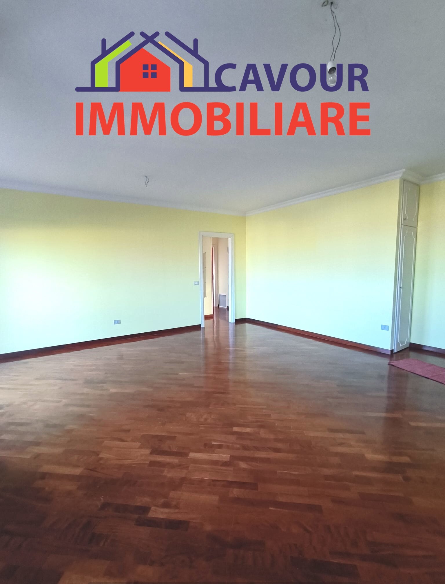 Eleganza, Spazio e Panorama in Via Parri