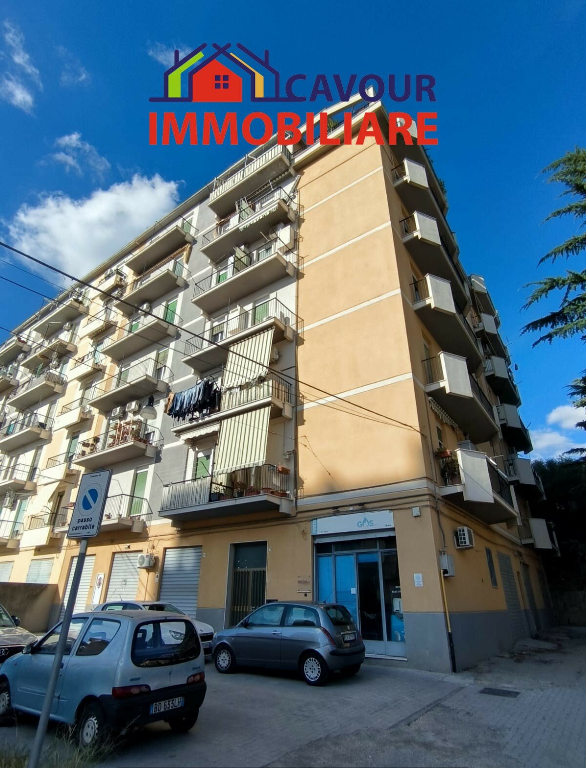 POSIZIONE TOP E SPAZI DA SOGNO IN VIA DE ROBERTO.