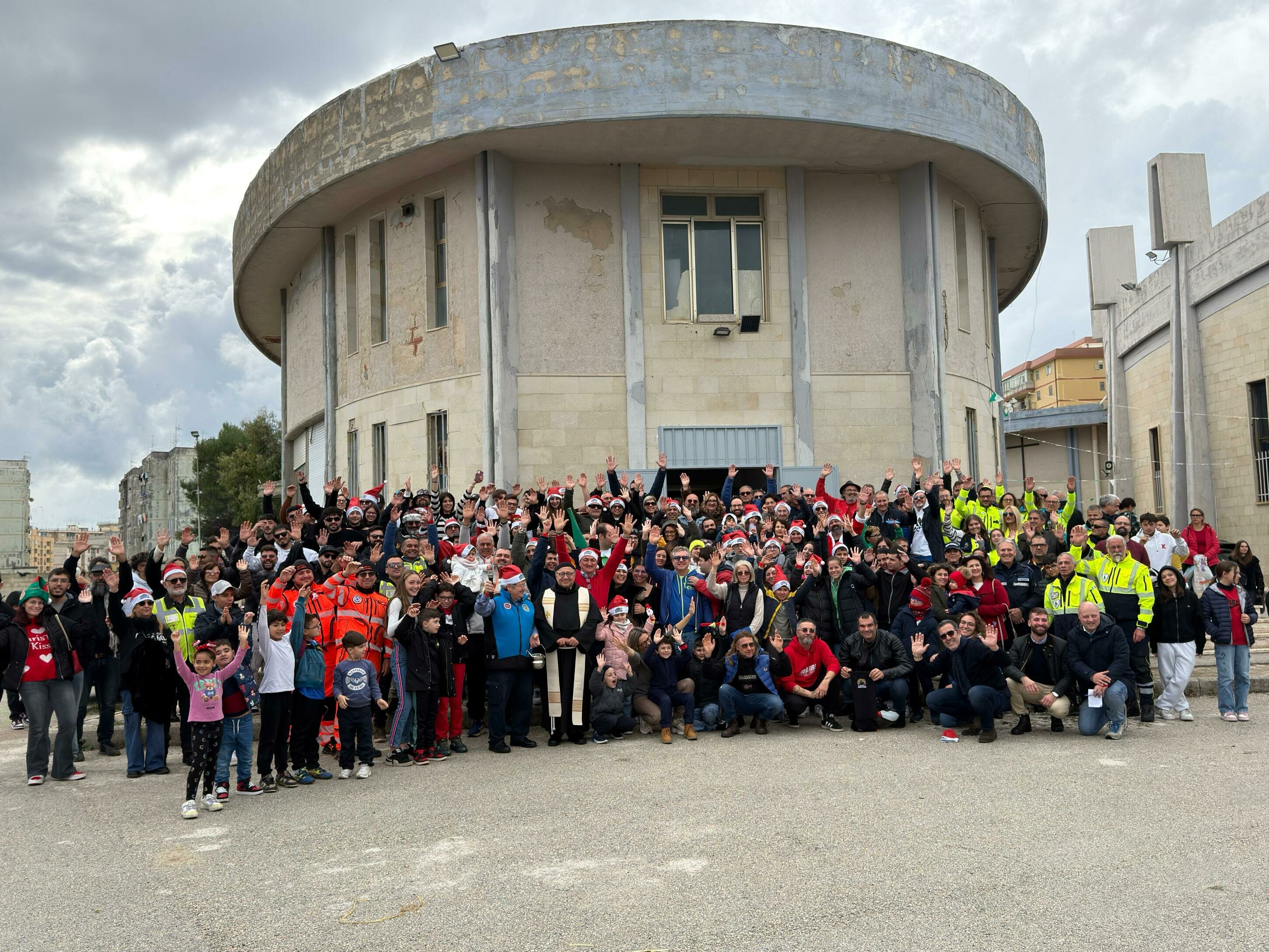 Moto e auto raduno a Siracusa per fare beneficenza