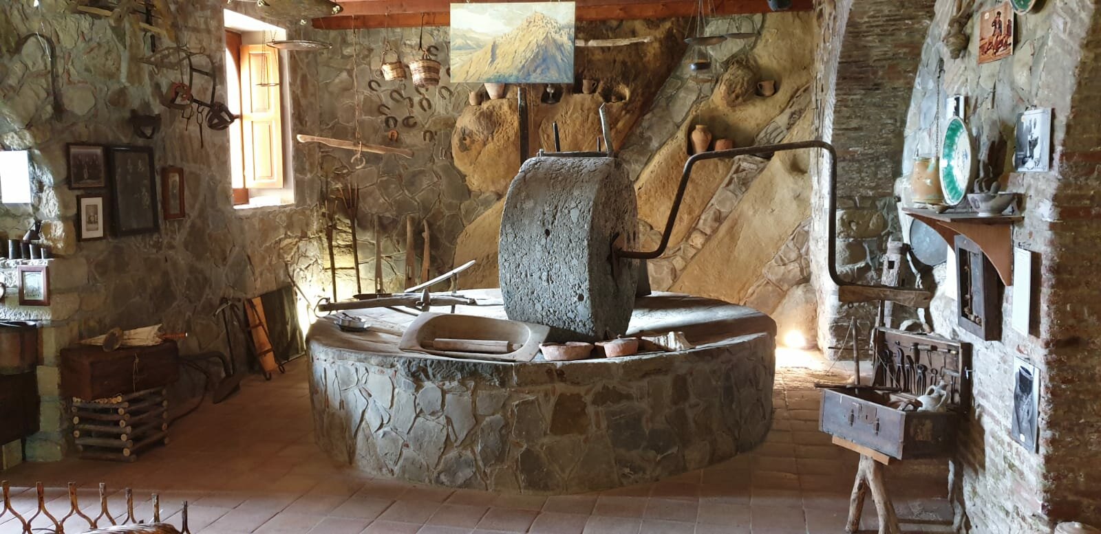 Motta Camastra, la tradizione contadina nell'antico frantoio