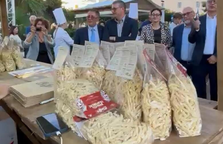 Busiate con il pesto alla trapanese: verso il riconoscimento STG