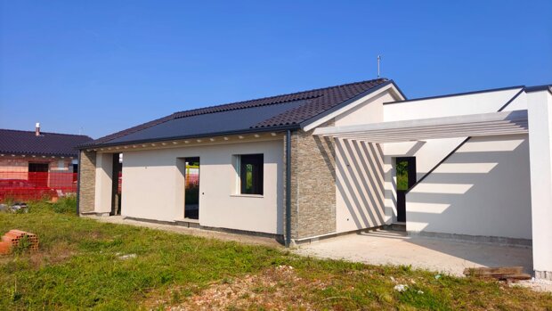 Nuova costruzione in pronta consegna al grezzo avanzato