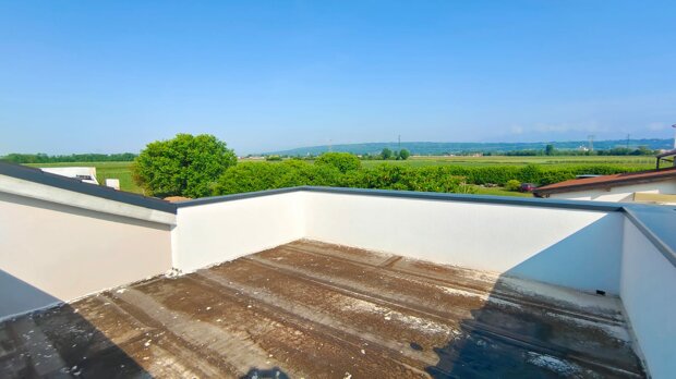 Nuova costruzione in pronta consegna al grezzo avanzato