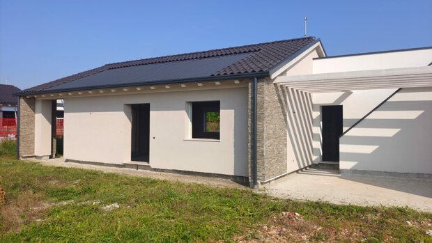 Nuova costruzione in pronta consegna al grezzo avanzato