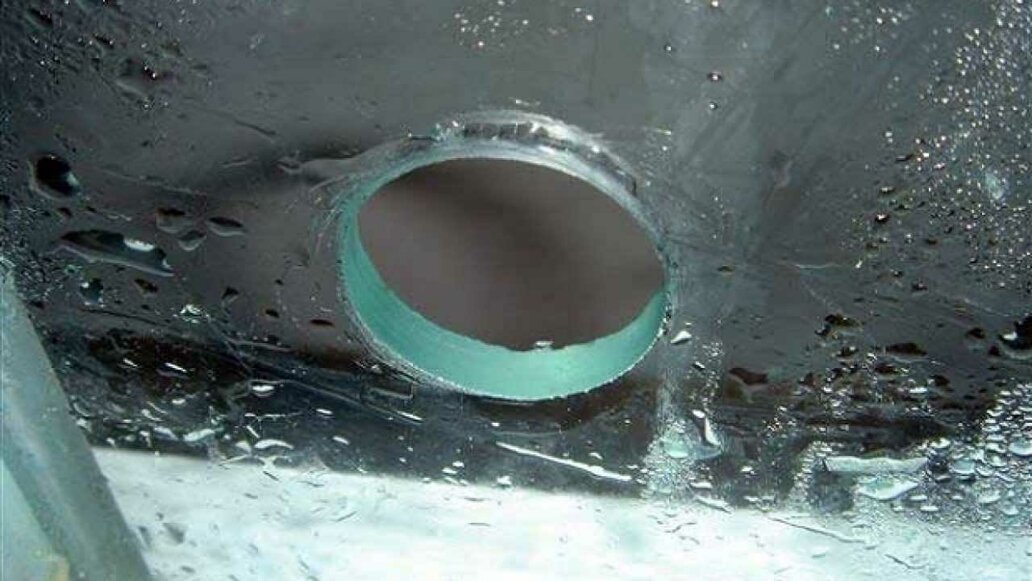 foratura-vetro.jpeg foratura-vetro.jpeg