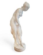 scultura-in-alabastro-venere-al-bagno-xix-sec