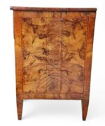 cassettone-in-radica-di-ulivo-emilia-fine-xviii-sec