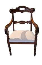 coppia-di-poltrone-in-noce-genova-xix-sec