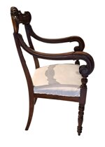 coppia-di-poltrone-in-noce-genova-xix-sec