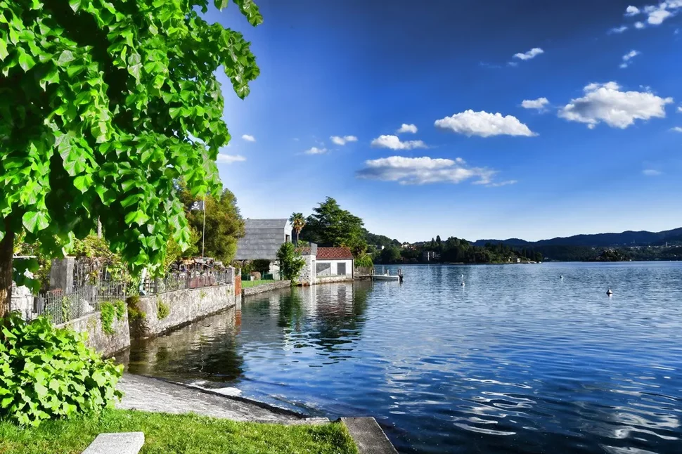 pettenasco-lungolago pettenasco-lungolago