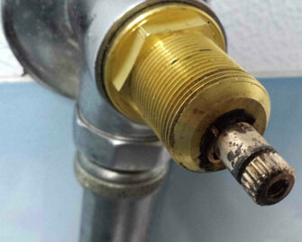 Riparazione e sostituzione passo rapido wc Milano Bicocca