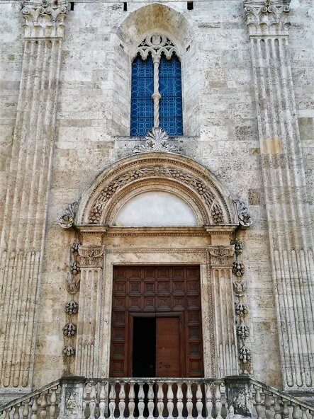 Porta della Musa Cattedrale di Sant'Emidio Ascoli Piceno - Italian Online Language