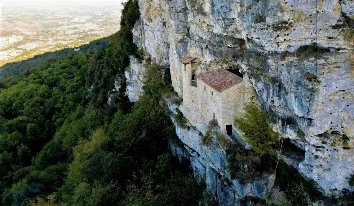 eremo-di-san-marco---italian-online-language.jpeg eremo-di-san-marco---italian-online-language.jpeg