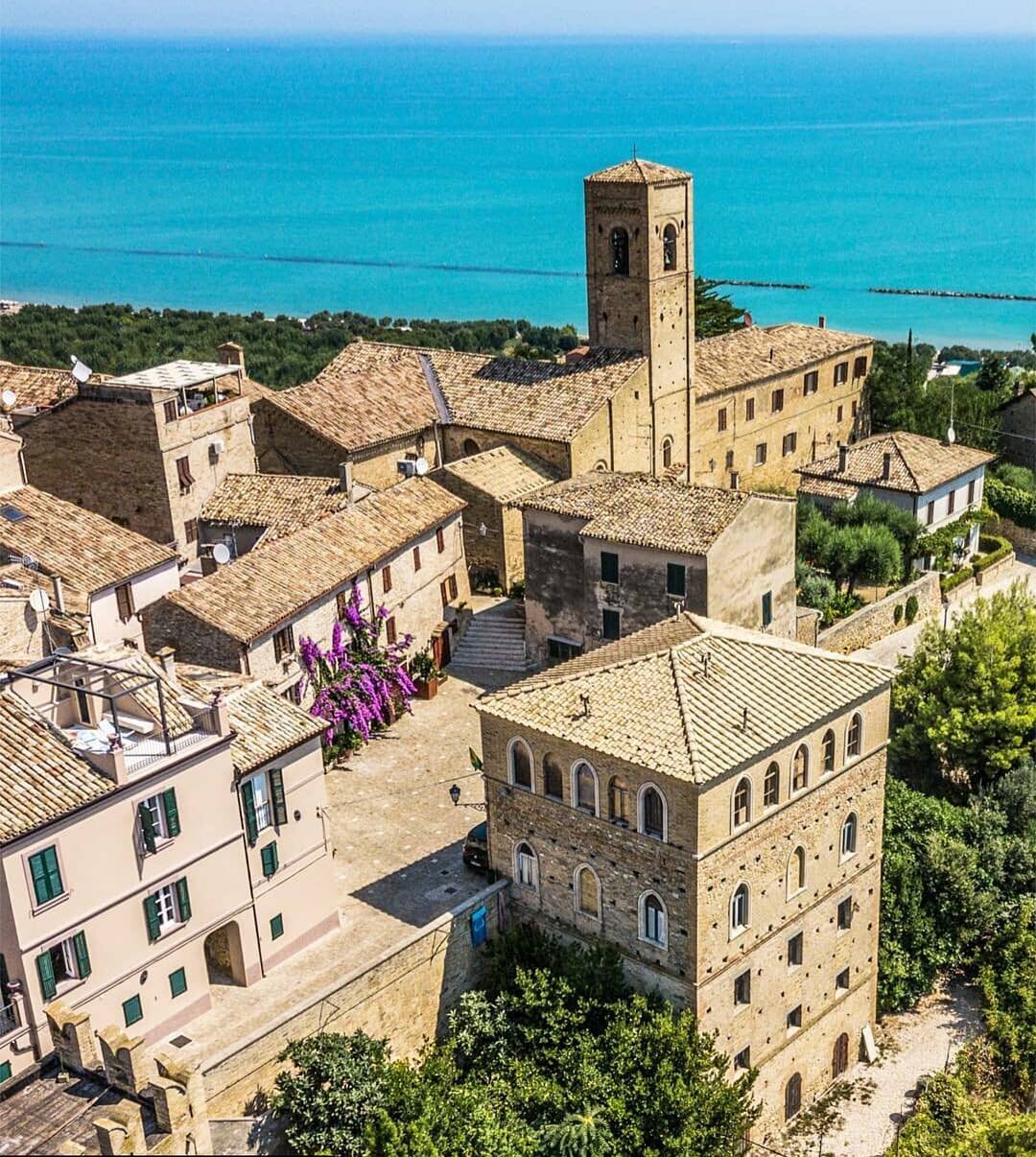 torre-di-palme---italian-online-laguage.jpeg torre-di-palme---italian-online-laguage.jpeg
