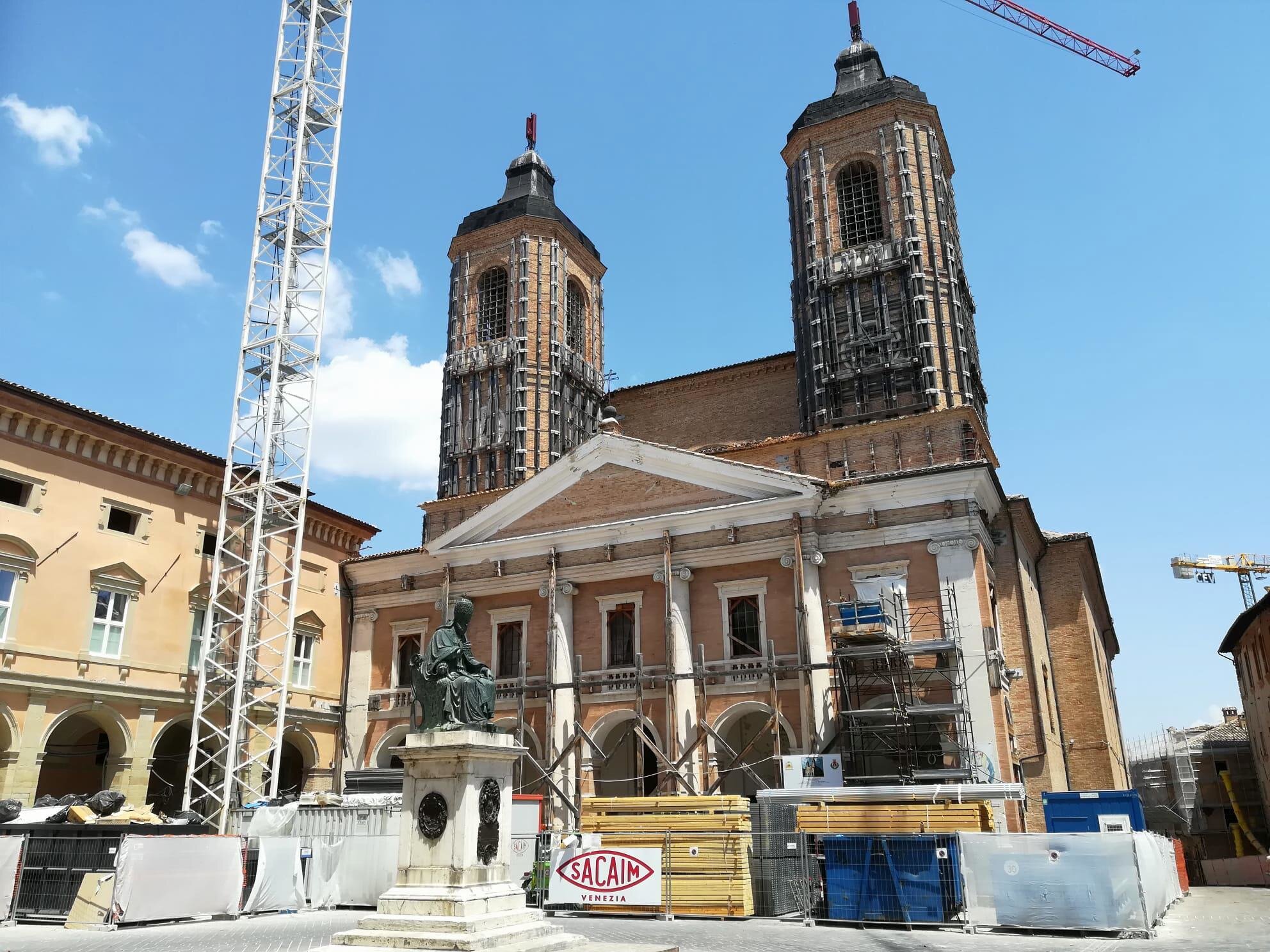 duomo-camerino---italian-online-language-.jpeg duomo-camerino---italian-online-language-.jpeg
