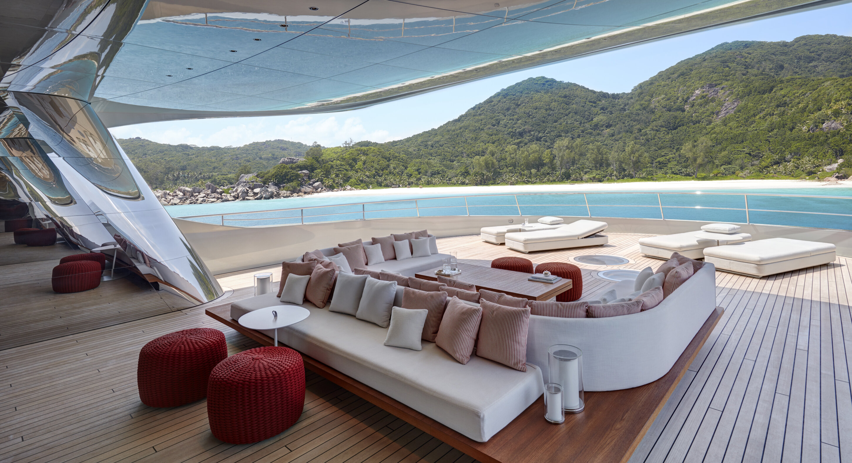 686-copyright-feadship-sundeck-seychelles-01.jpeg