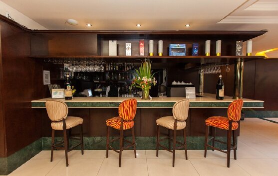 Lobby Bar de HR Esmeralda Luxor