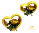un-gesto-di-amore-rosa-gialla-nel-cuore-di-ceramica-medio