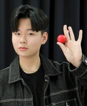 jeongwoon lee (korea).jpeg