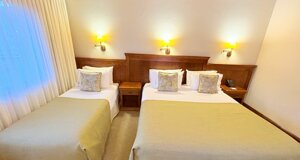 habitacioÌn%20triple%20twin%205.jpeg habitacioÌn%20triple%20twin%205.jpeg