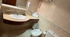 habitacioÌn%20triple%20twin%204.jpeg habitacioÌn%20triple%20twin%204.jpeg