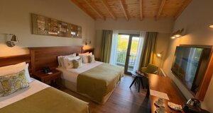 habitacioÌn%20triple%20suite%20mat%20+%20cama%205.jpeg habitacioÌn%20triple%20suite%20mat%20+%20cama%205.jpeg