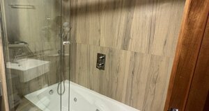 habitacioÌn%20triple%20suite%20mat%20+%20cama%2010.jpeg habitacioÌn%20triple%20suite%20mat%20+%20cama%2010.jpeg