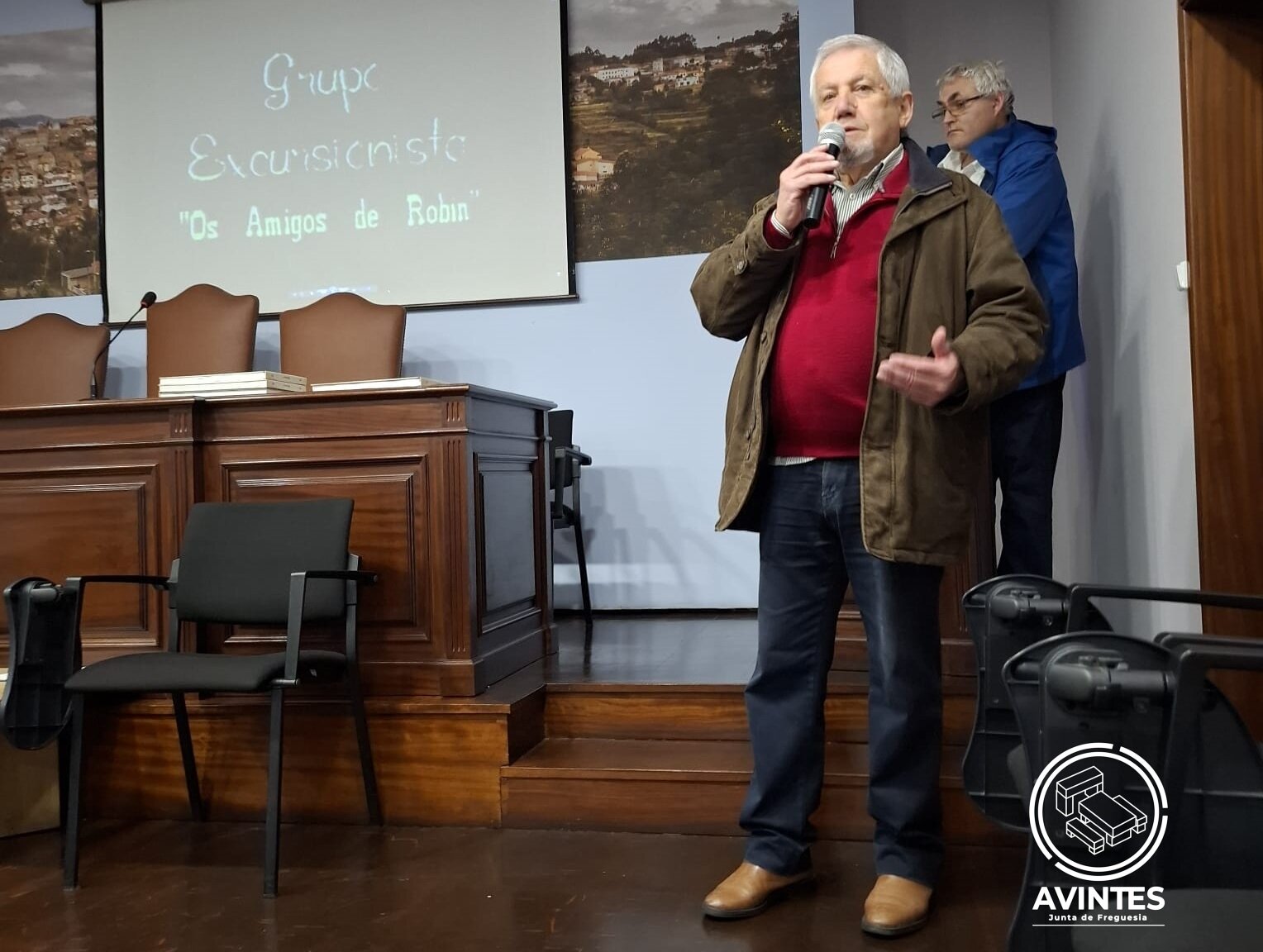 Mem&oacute;ria- A hist&oacute;ria poss&iacute;vel do Grupo Excursionista Os Amigos de Robin-76anos