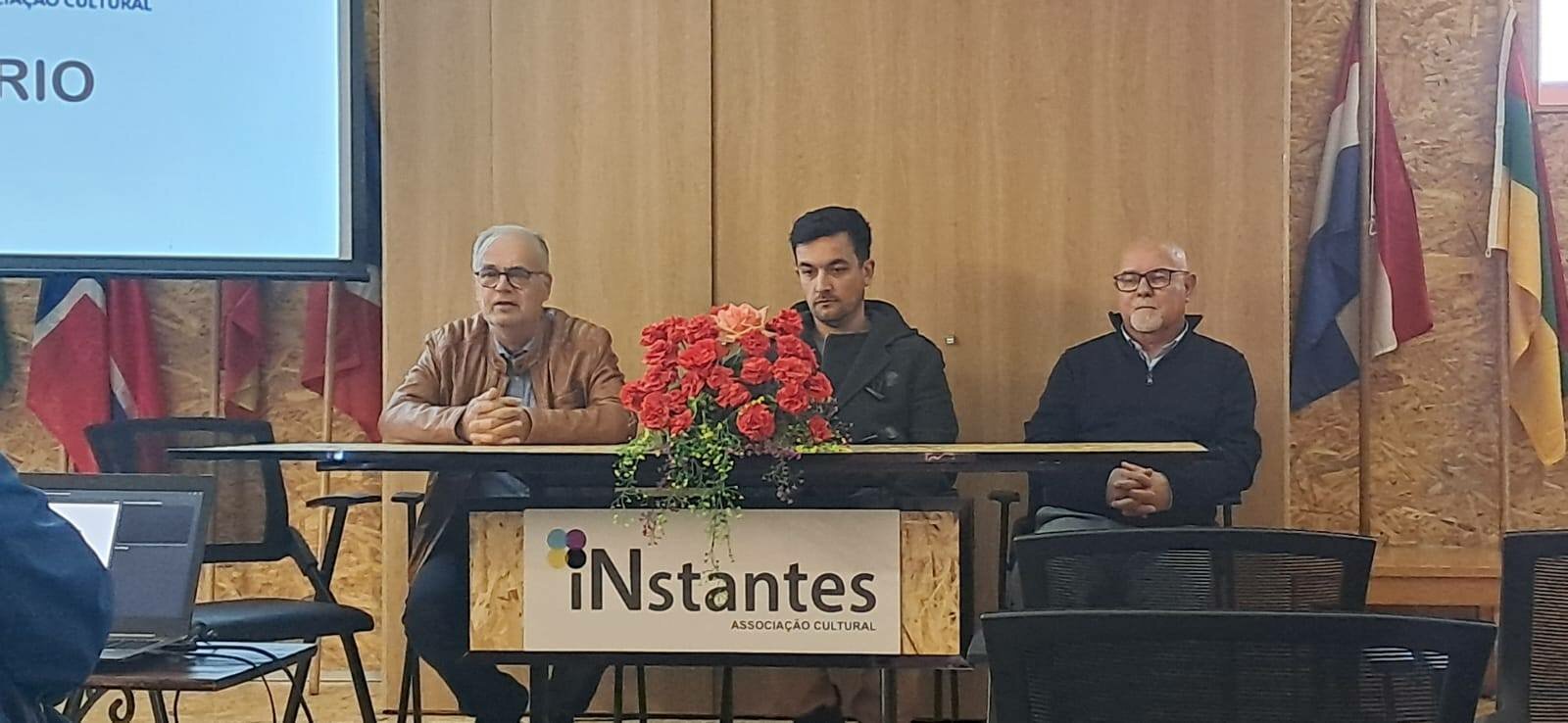 5.º Aniversário da Instantes - Associação Cutural 5.º Aniversário da Instantes - Associação Cutural