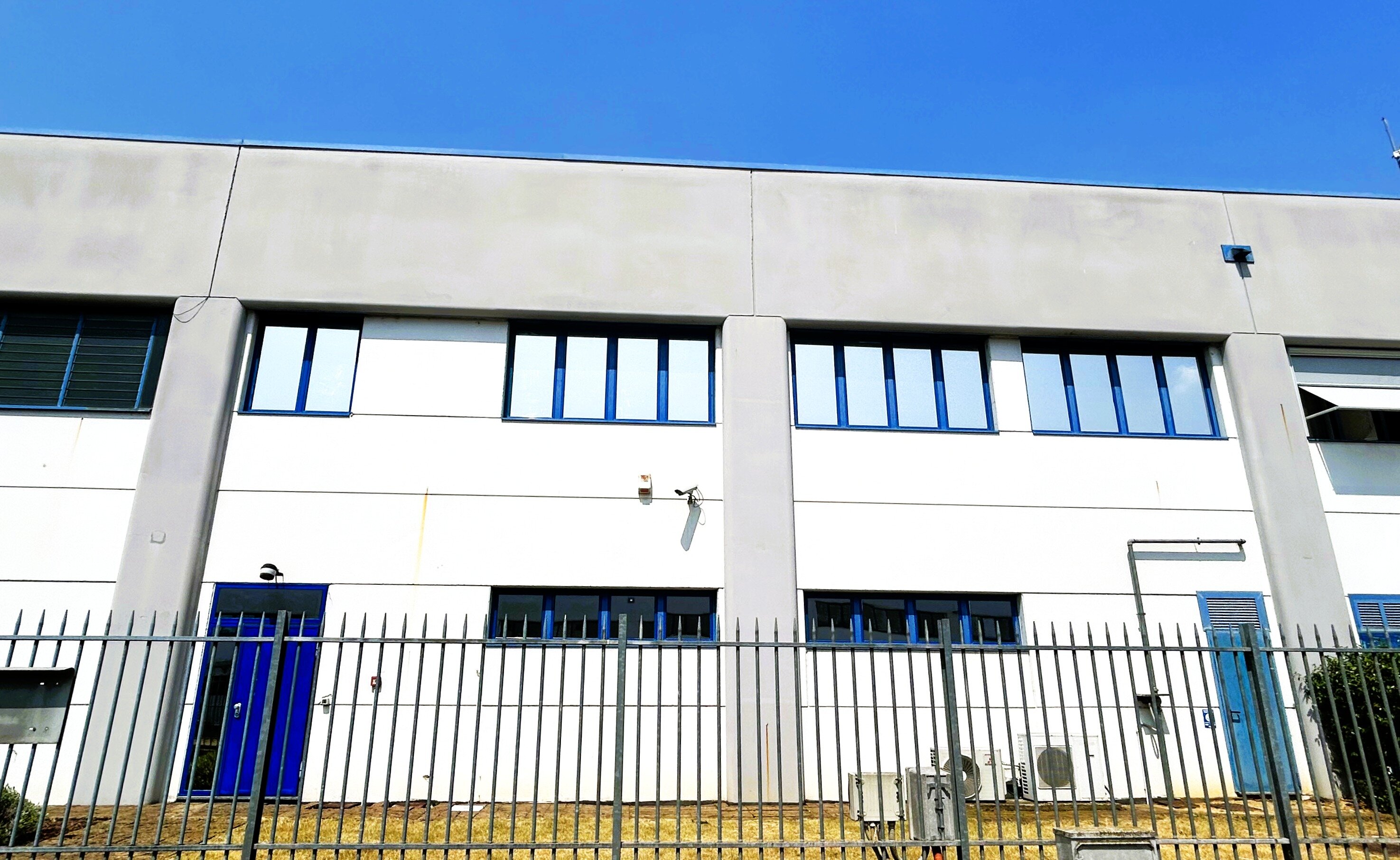 Pellicole per vetri a Torino: il progetto Mr.Shield per RG Group Engineering a Moncalieri