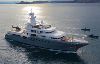 planet-nine-explorer-yacht-admiral-yacht-2018