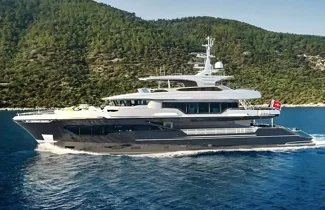 infinity-nine-ava-yacht-2022