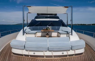 pembe-sanlorenzo-yachts-deck pembe-sanlorenzo-yachts-deck