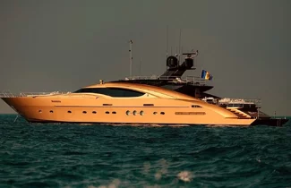 ak-royalty-palmer-&-johnson-yachts-2009 ak-royalty-palmer-&-johnson-yachts-2009