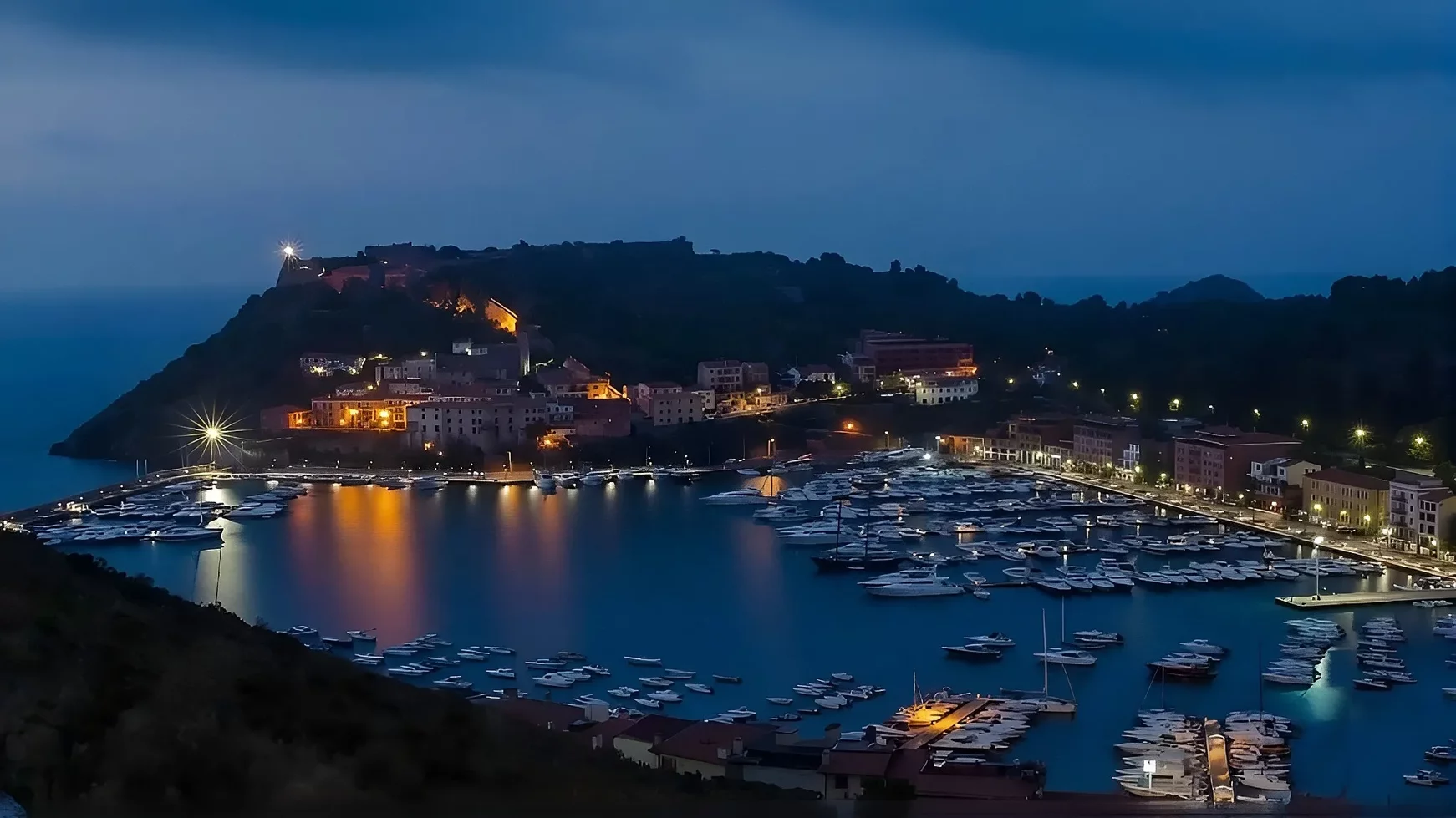 elemnto-visuale-porto-ercole-di-sera elemnto-visuale-porto-ercole-di-sera