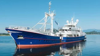 scintilla-maris-peschereccio-convertito-in-yacht