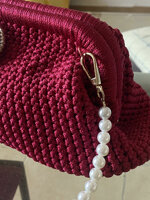 356borsa-artigianale-handmade-con-spilla-staccabile-e-perle-barocche-fatta-alluncinetto-con-catenella-perle-sintetiche