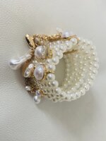 244bracciale-con-perle-sintetiche-e-charms