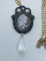 472collana-in-acciaio-con-ciondolo-cammeo-sardonico-di-torre-del-greco-inciso-a-mano-lavorato-a-soutache