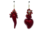505orecchini-arte-napoletana-con-cornetto-in-ceramica-e-cuore-votivo-in-acciaio-inox-rosso-con-cristallini