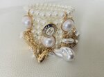 244bracciale-con-perle-sintetiche-e-charms