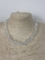 770collana-girocollo-con-chips-cristallo-di-rocca