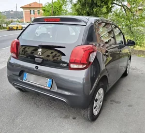 peugeot5.webp
