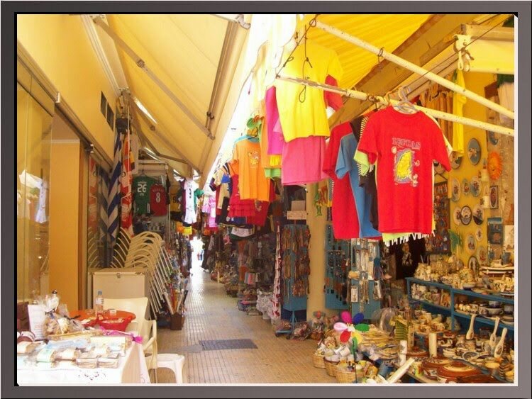 004shoppingalevkas2010750x563