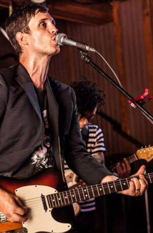 90706987_208342943709208_4506699623095599104_n