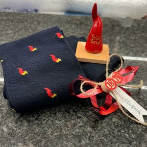 set-2-paia-calzino-scaramantico-lungo-in-caldo-cotone-voluminizzatocon-corno-in-ceramica