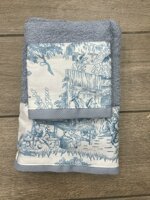 completo-asciugamano-ospite-antiche-sartorie-fiorentine-spugna-450gr-con-stampa-ottocento-misura-viso-108x60-piccola-58x40