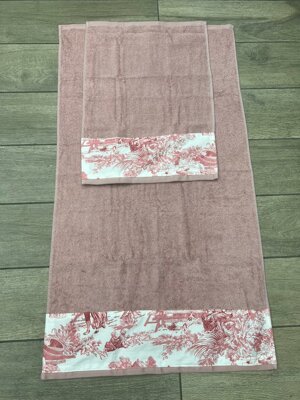 completo-asciugamano-ospite-antiche-sartorie-fiorentine-spugna-450gr-con-stampa-ottocento-misura-viso-108x60-piccola-58x40