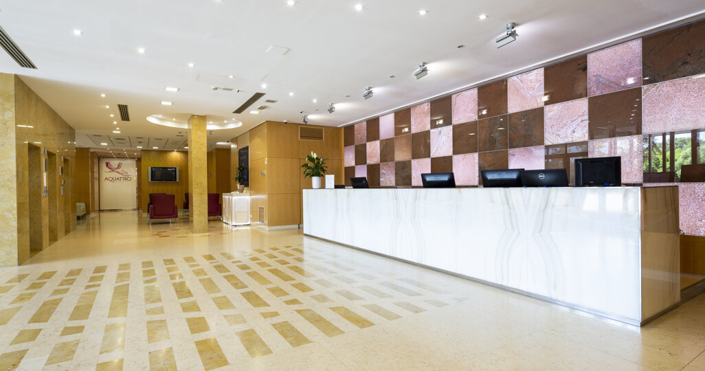 crowne plaza padova - hotel - reception (1).jpeg